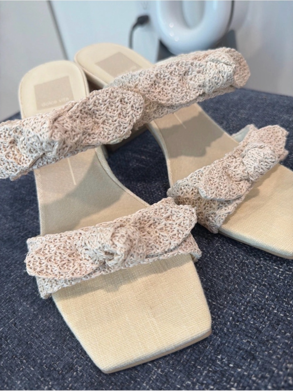 NWOT Dolce Vita Crochet heeled sandals- size 8
